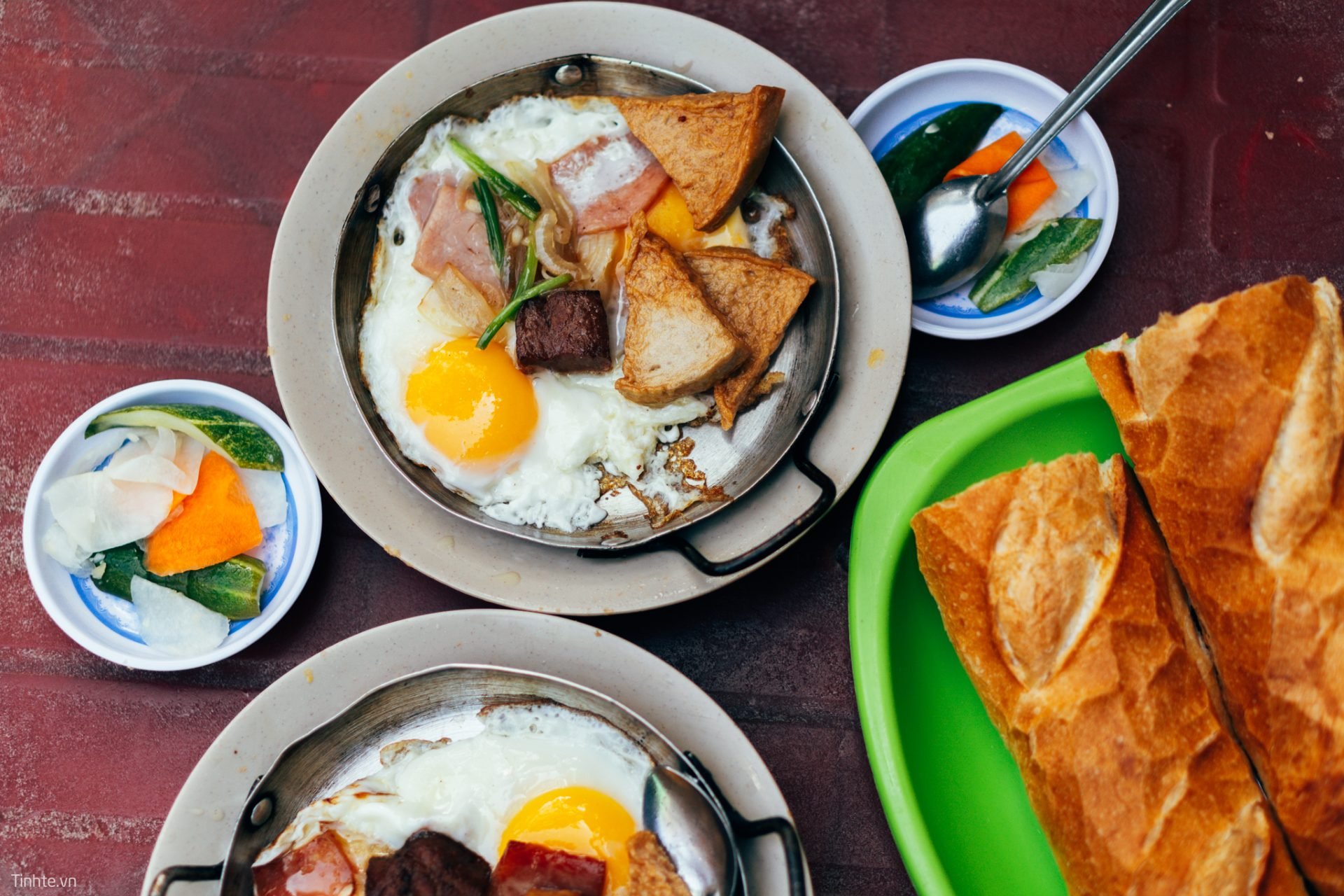how-to-experience-the-best-food-tours-in-vietnam